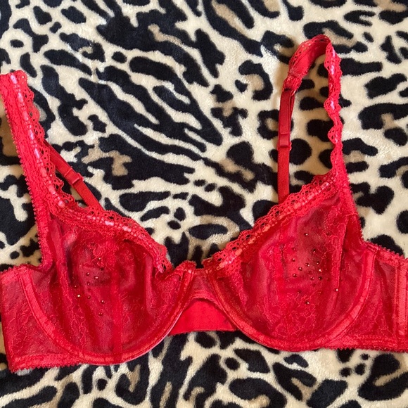 Red Lace Bra with Rhinestone - Picture 1 of 7